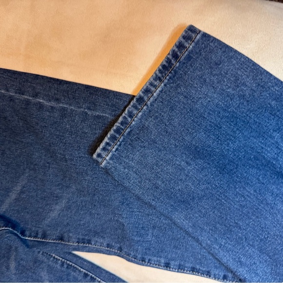 SHEIN Dark Blue Straight Leg Jeans - Picture 2 of 7